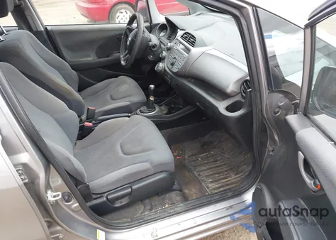 2010 Honda Fit z USA, uszkodzony, nr VIN JHMGE8G21AS001474